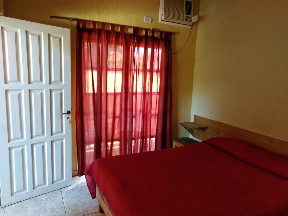 Sweet Guest House Puerto Iguazu Ngoại thất bức ảnh